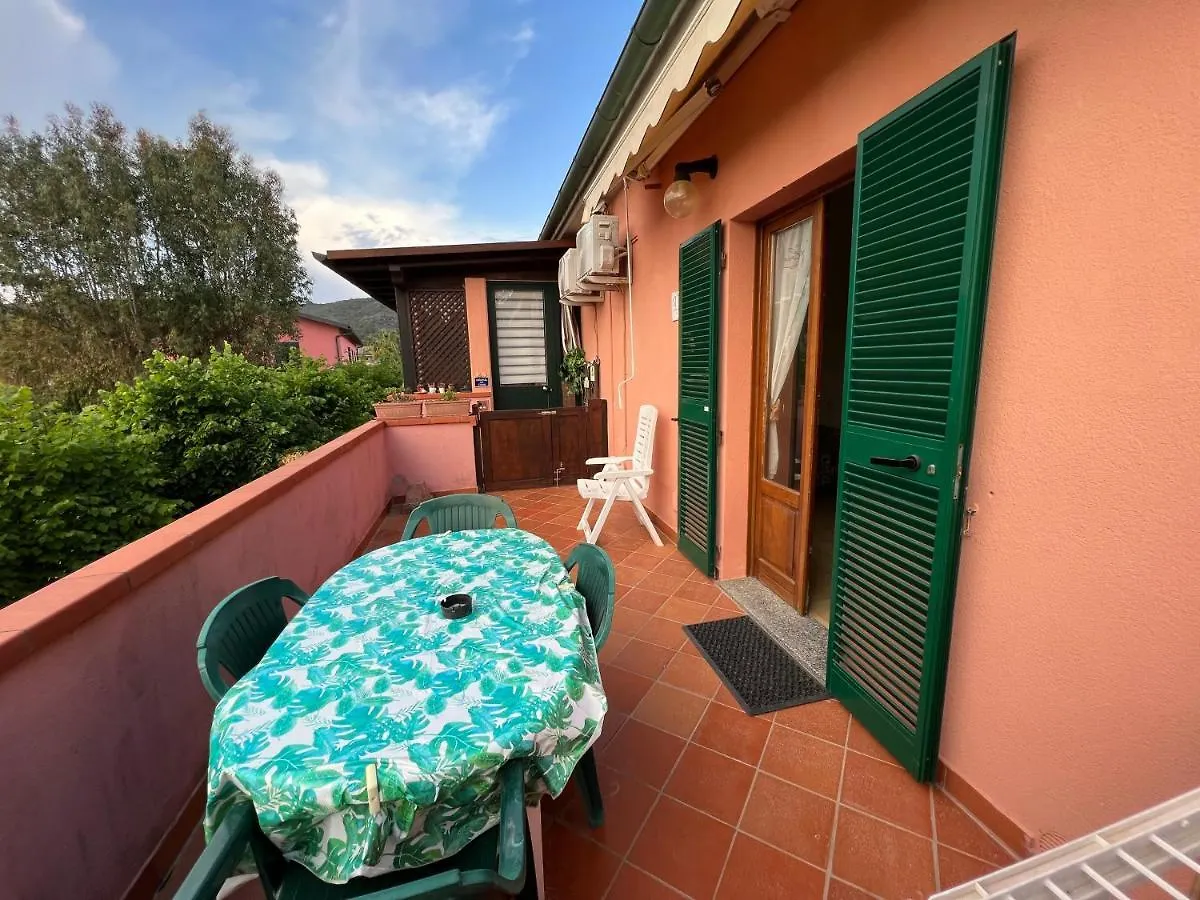 Apartment Appartamenti Lucry Procchio  Italien