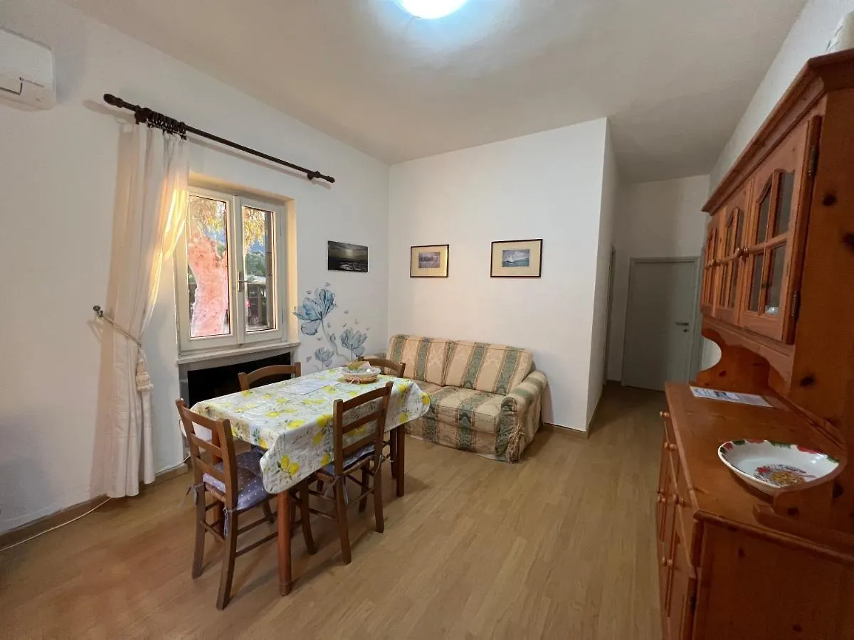 Appartamenti Lucry Procchio  Apartment Procchio (Isola d'Elba)